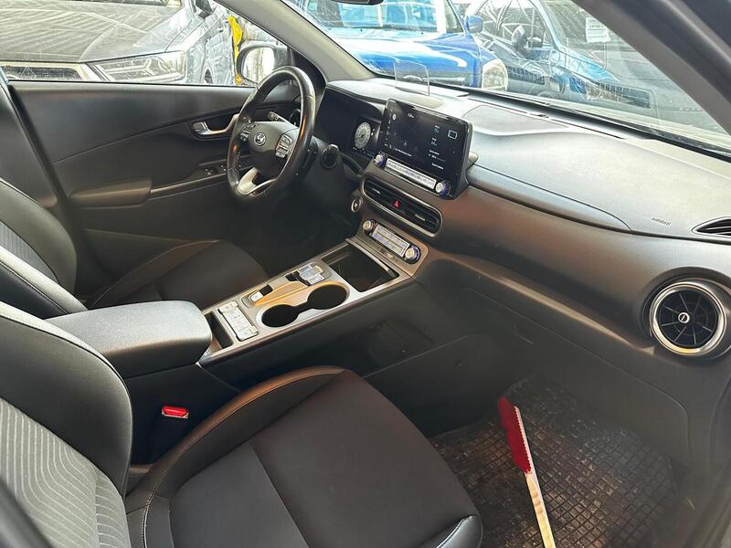 Hyundai Kona vaihtoauto