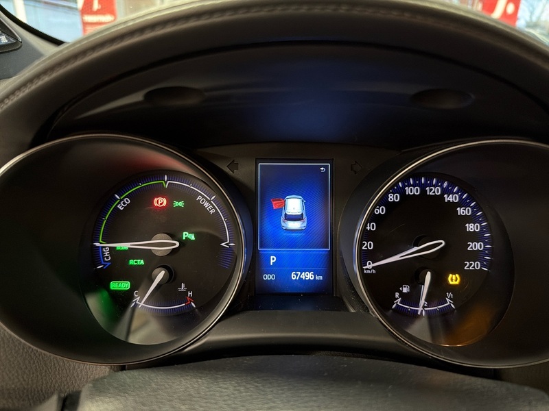 Toyota C-HR vaihtoauto