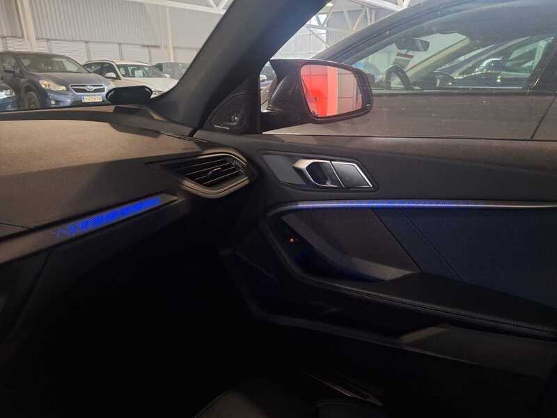 BMW M135i vaihtoauto