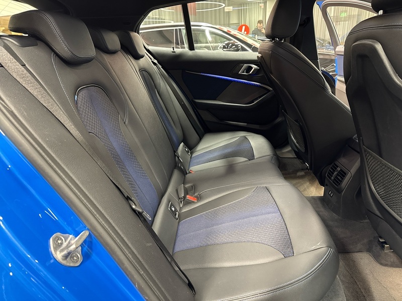 BMW M135i vaihtoauto