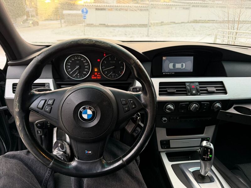 BMW 523 vaihtoauto