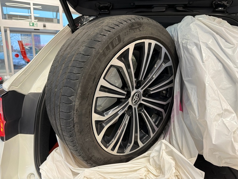 Toyota Corolla vaihtoauto