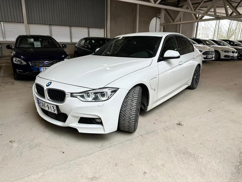 BMW 330 vaihtoauto