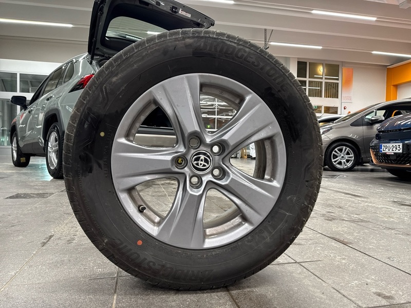 Toyota RAV4 vaihtoauto