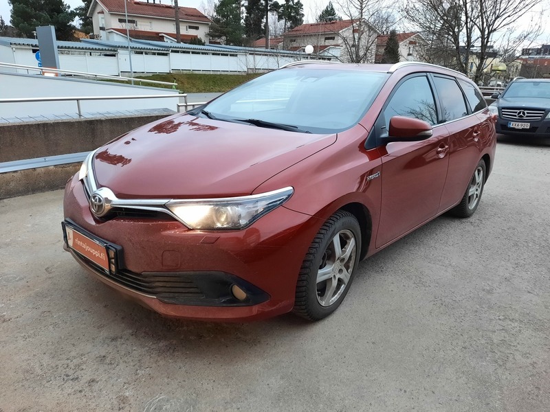 Toyota Auris vaihtoauto