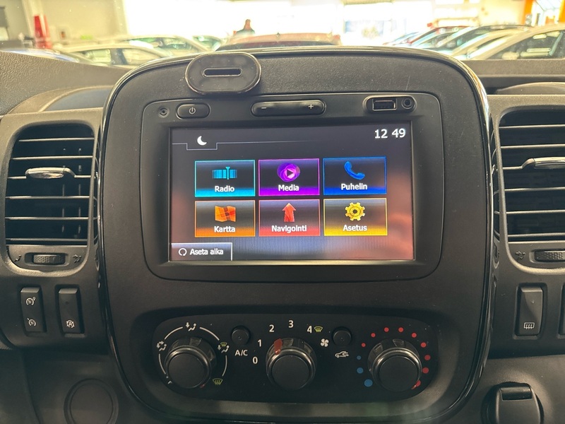 Opel Vivaro vaihtoauto