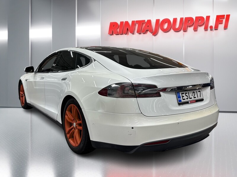 Tesla Model S vaihtoauto