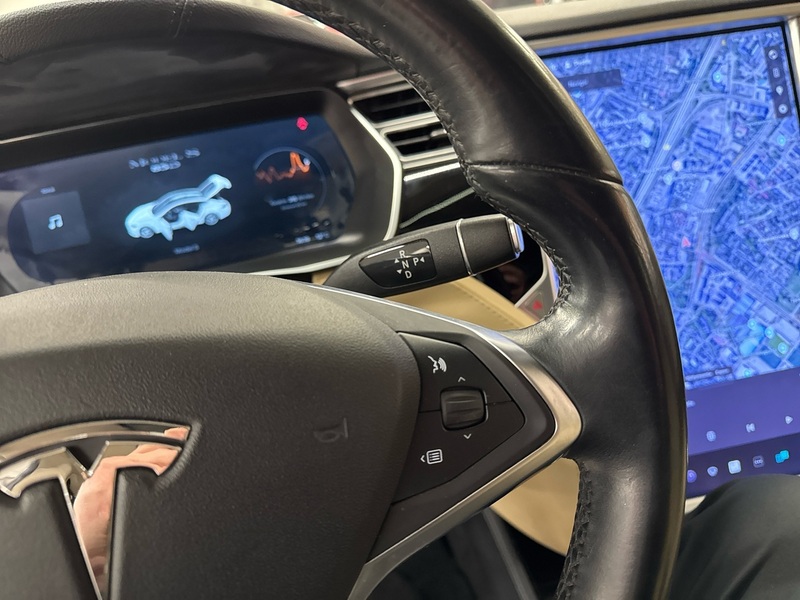 Tesla Model S vaihtoauto