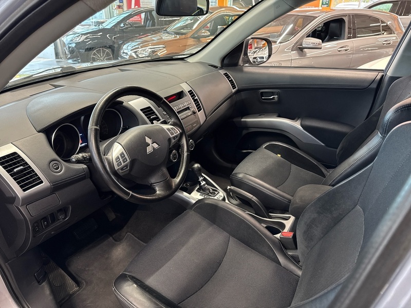 Mitsubishi Outlander vaihtoauto