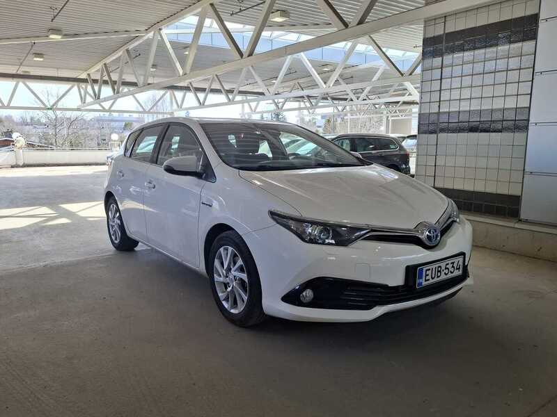 Toyota Auris vaihtoauto