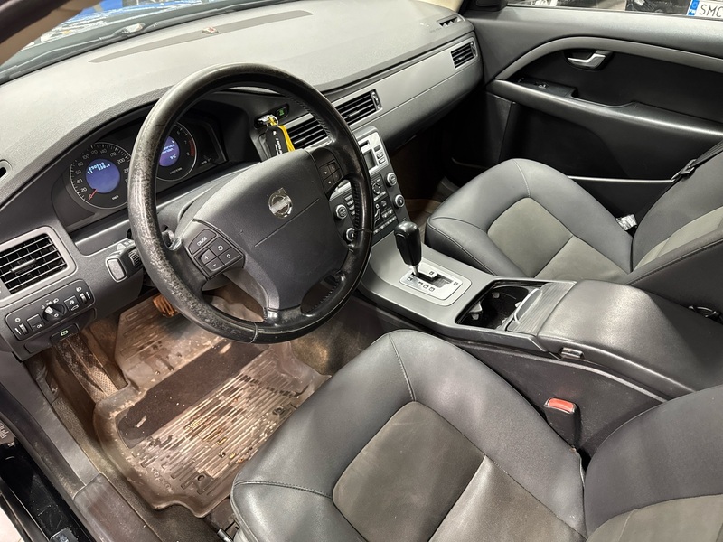 Volvo V70 vaihtoauto