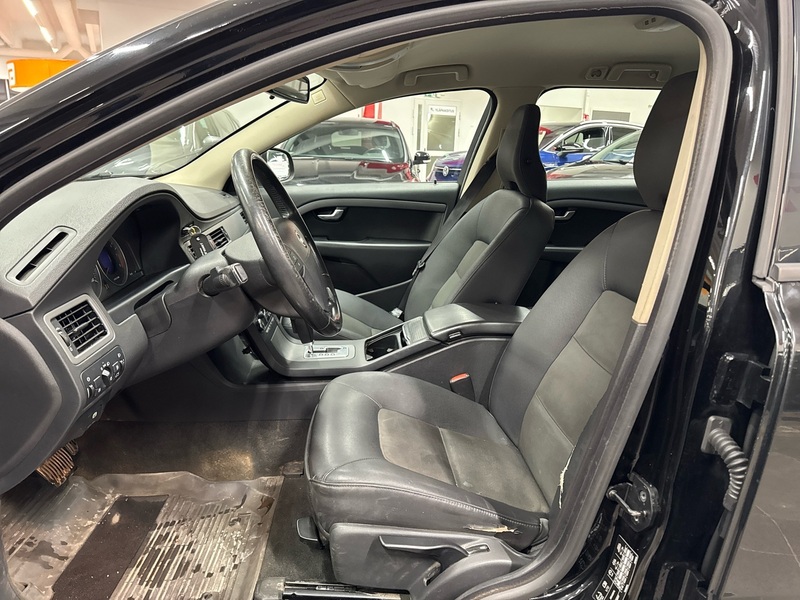 Volvo V70 vaihtoauto