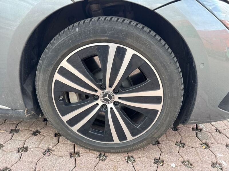 Mercedes-Benz EQE vaihtoauto