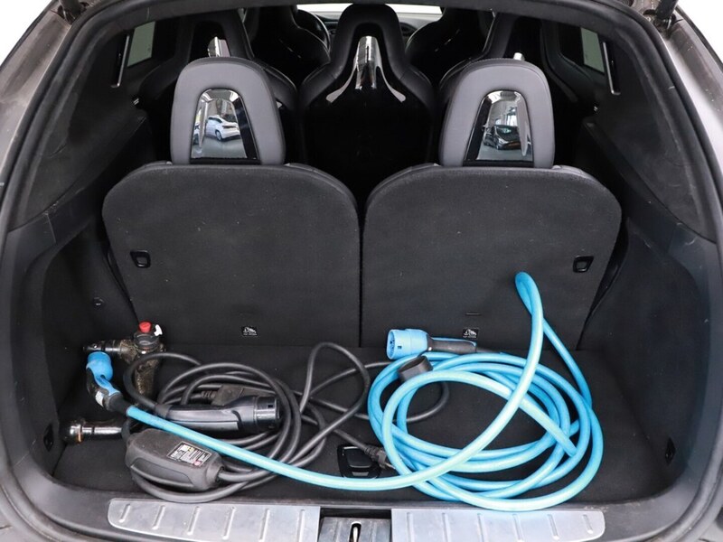 Tesla Model X vaihtoauto