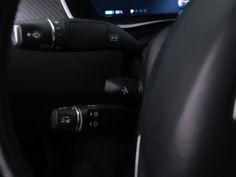 Tesla Model X vaihtoauto