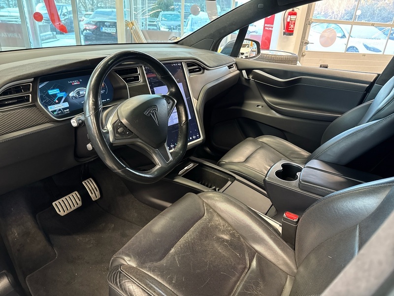 Tesla Model X vaihtoauto