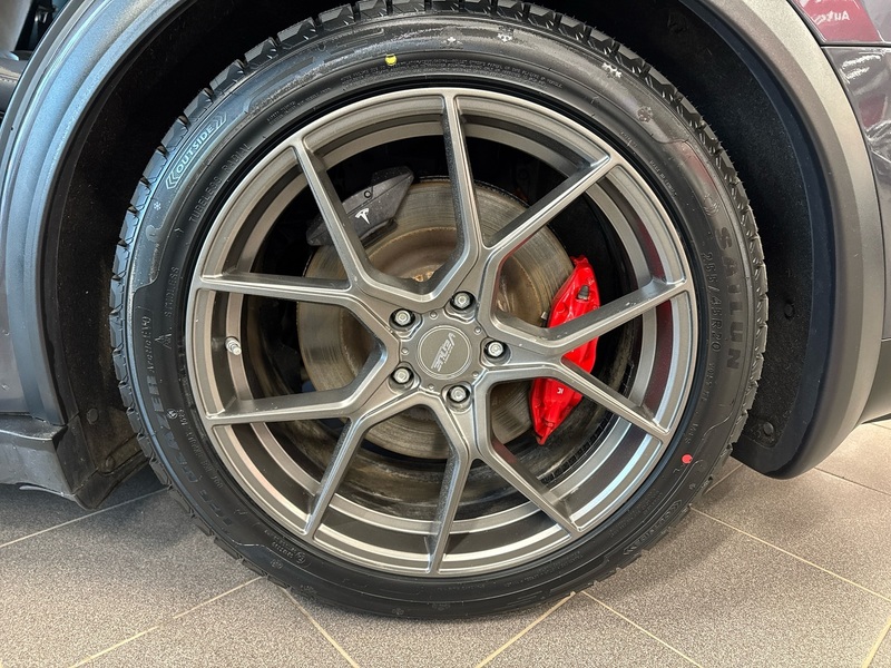 Tesla Model X vaihtoauto