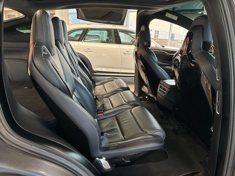 Tesla Model X vaihtoauto