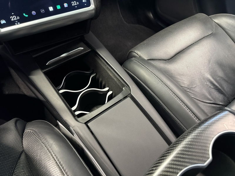 Tesla Model X vaihtoauto