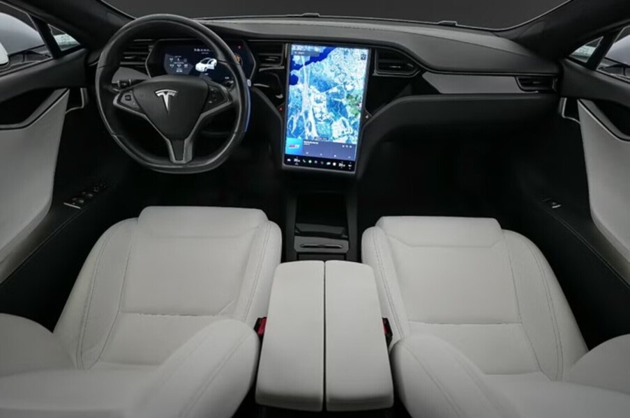 Tesla Model S vaihtoauto