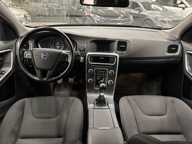 Volvo V60 vaihtoauto