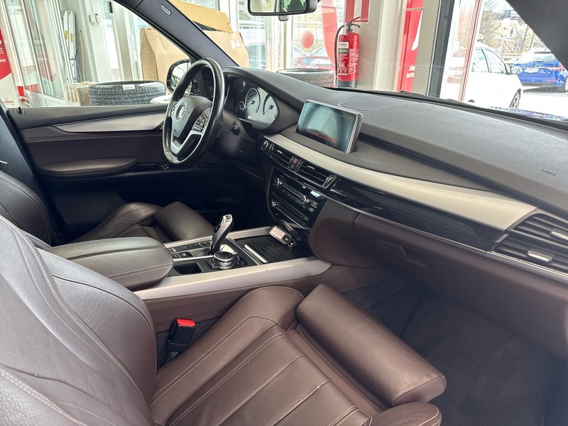 BMW X5 vaihtoauto