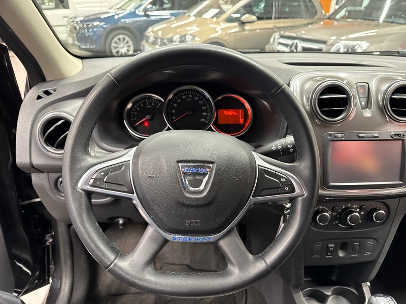 Dacia Sandero vaihtoauto