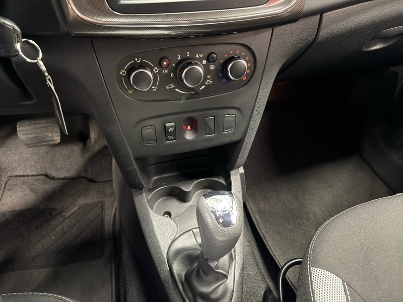 Dacia Sandero vaihtoauto