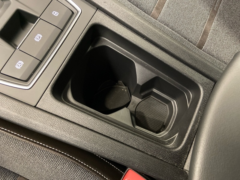 SEAT Leon Sportstourer vaihtoauto