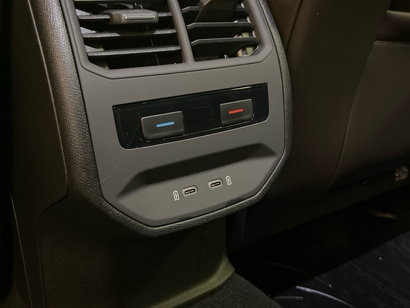 SEAT Leon Sportstourer vaihtoauto