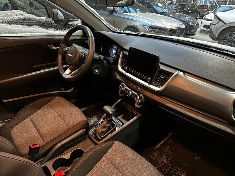 Kia Stonic vaihtoauto