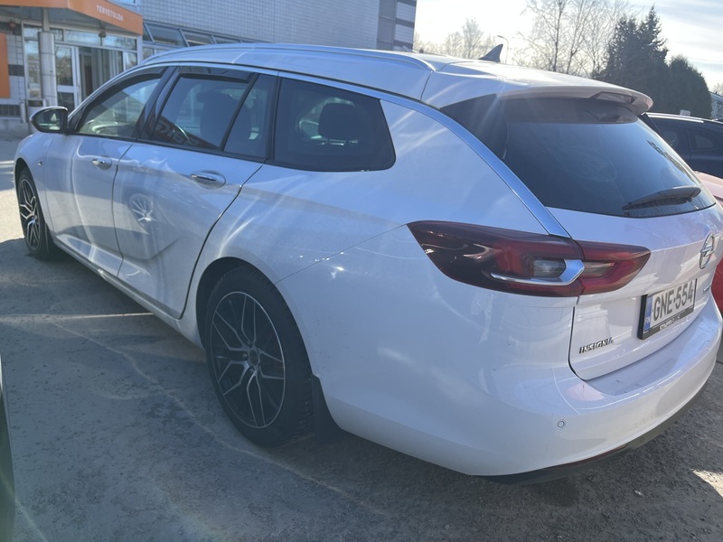 Opel Insignia vaihtoauto