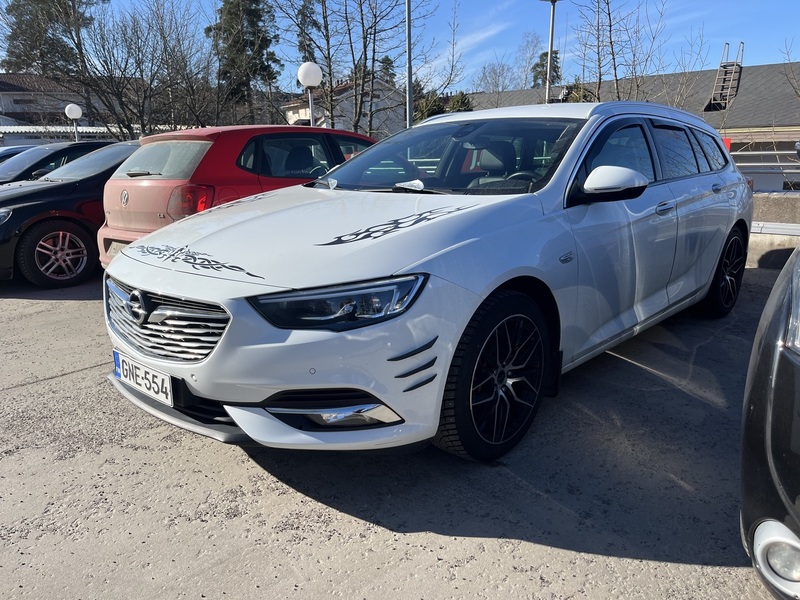 Opel Insignia vaihtoauto