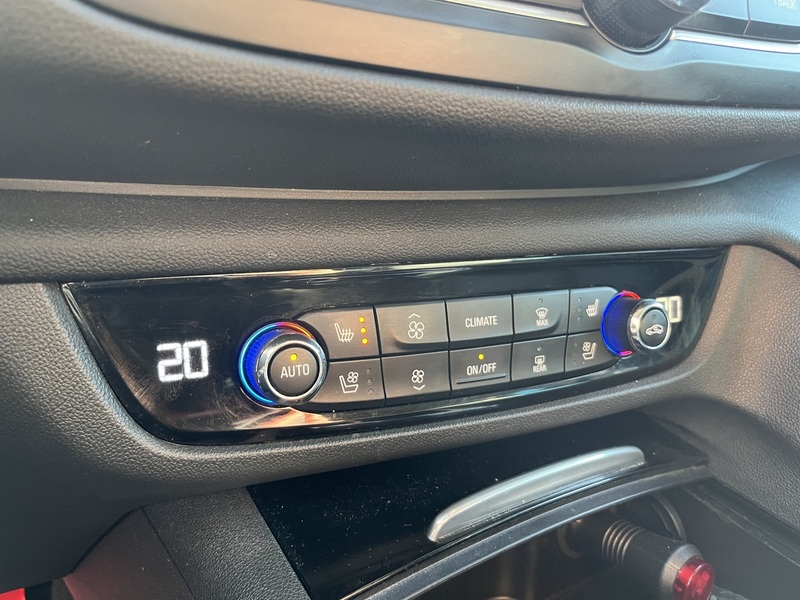 Opel Insignia vaihtoauto