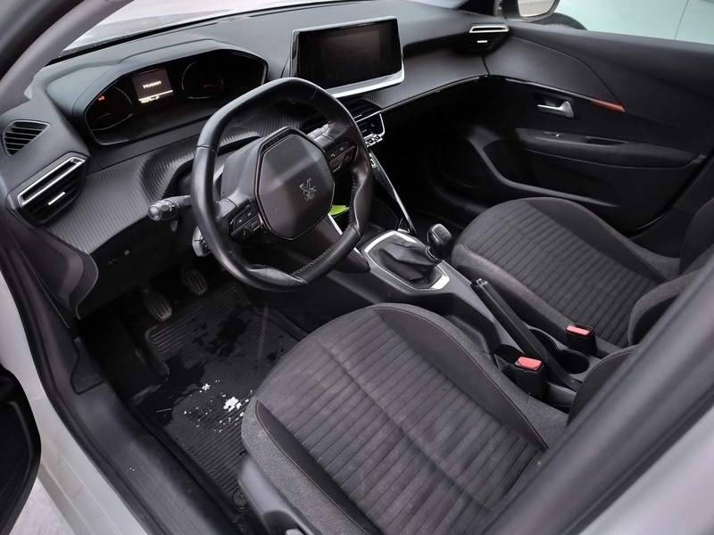 Peugeot 208 vaihtoauto