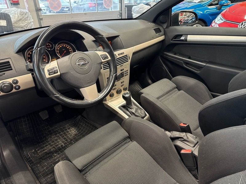 Opel Astra vaihtoauto