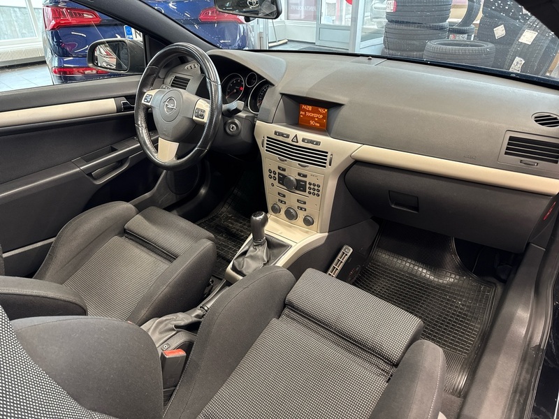 Opel Astra vaihtoauto