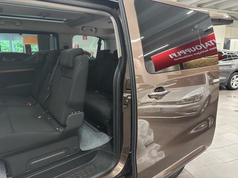 Toyota Proace Verso vaihtoauto