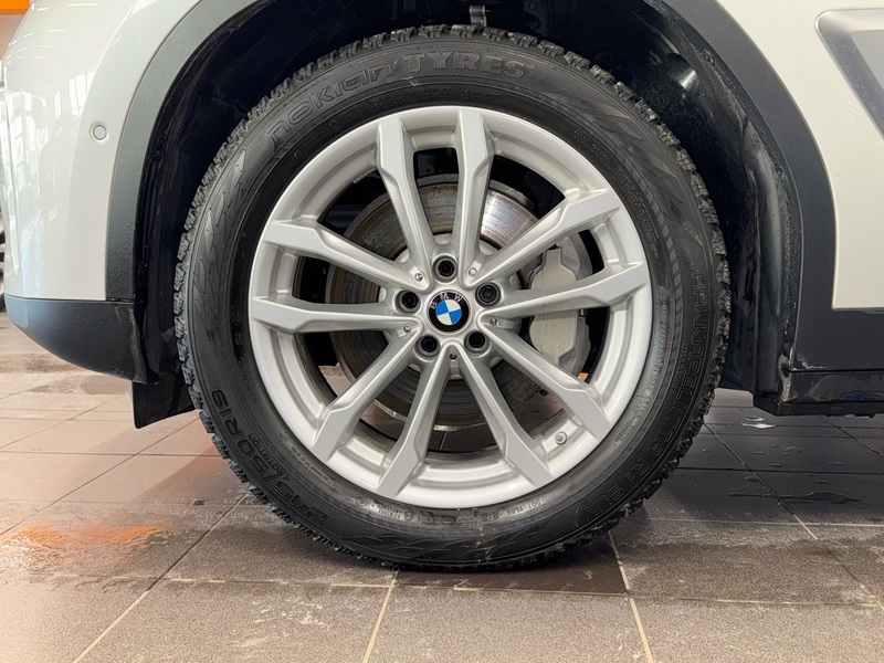 BMW iX3 vaihtoauto