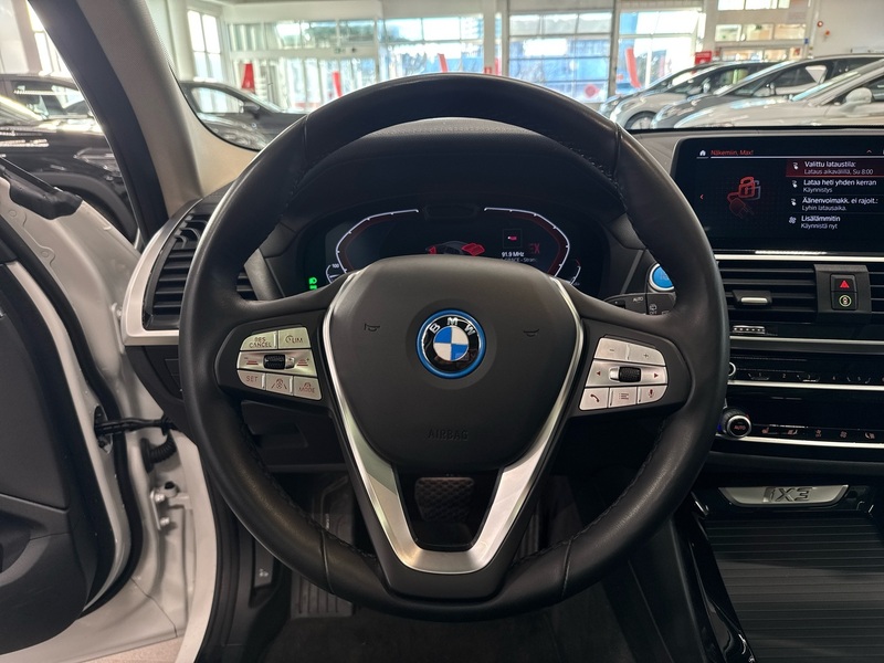 BMW iX3 vaihtoauto