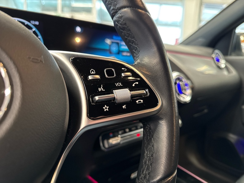 Mercedes-Benz EQA vaihtoauto