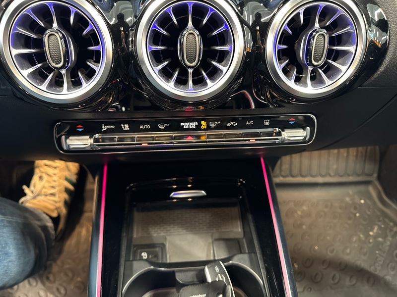 Mercedes-Benz EQA vaihtoauto