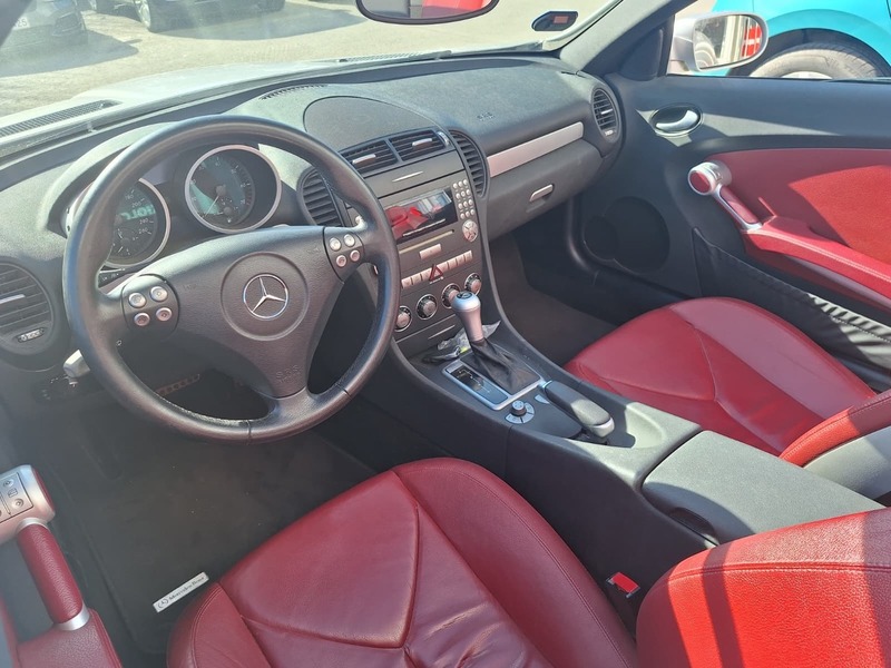 Mercedes-Benz SLK vaihtoauto