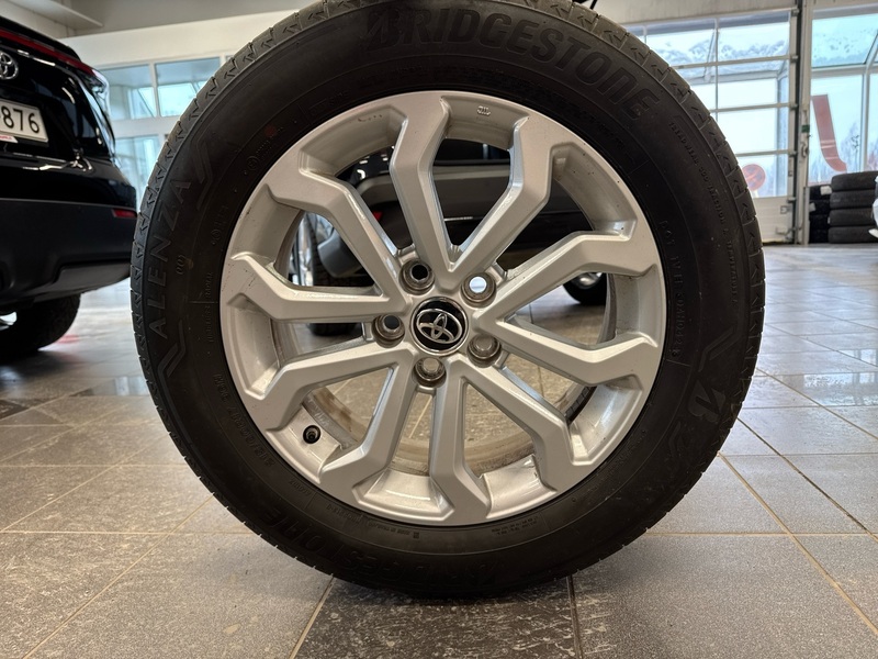 Toyota Corolla Cross vaihtoauto