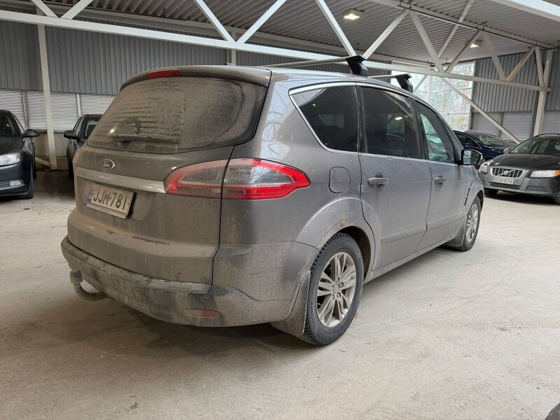 Ford S-MAX vaihtoauto