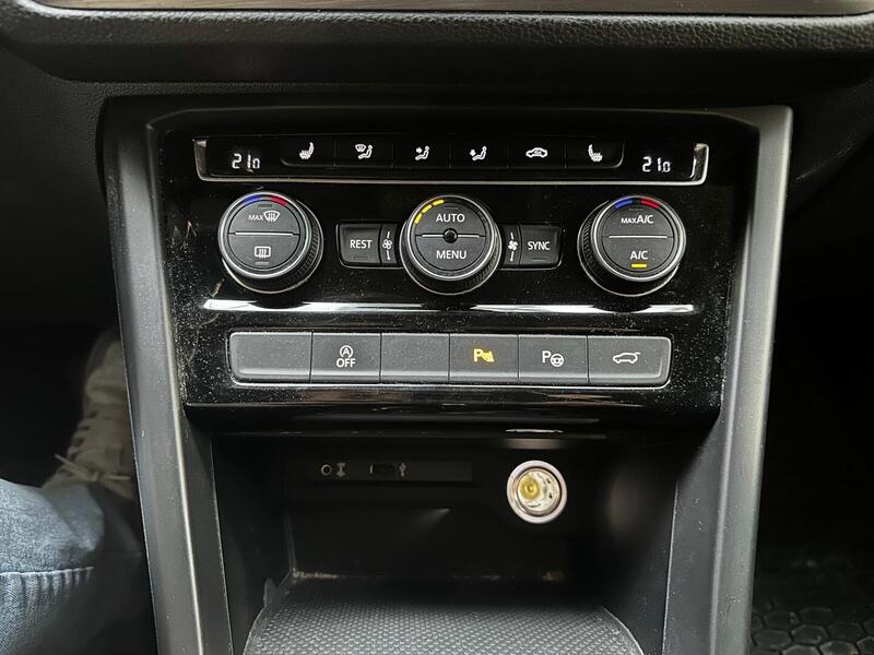 Volkswagen Touran vaihtoauto