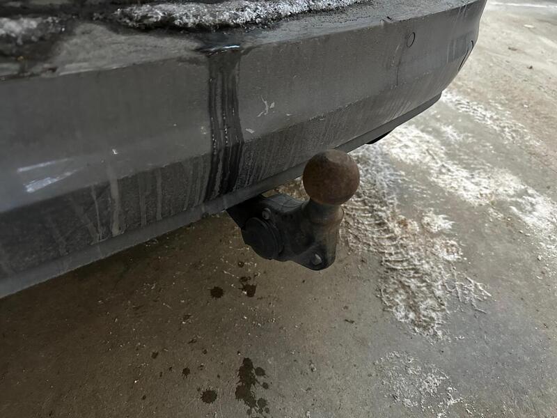 Volkswagen Touran vaihtoauto