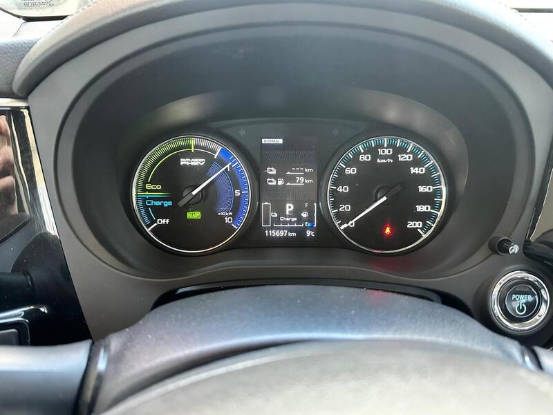 Mitsubishi Outlander PHEV vaihtoauto