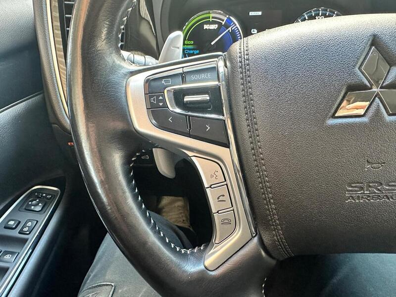 Mitsubishi Outlander PHEV vaihtoauto