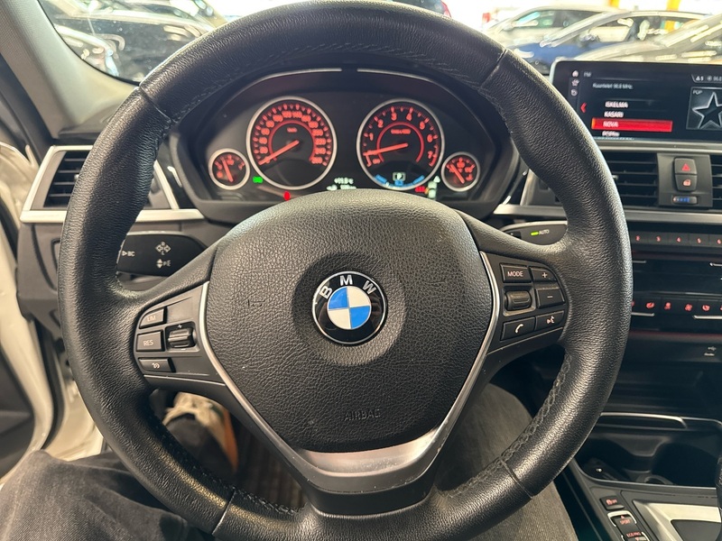 BMW 330 vaihtoauto